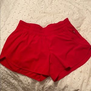 Lululemon tracker short V 4 inch